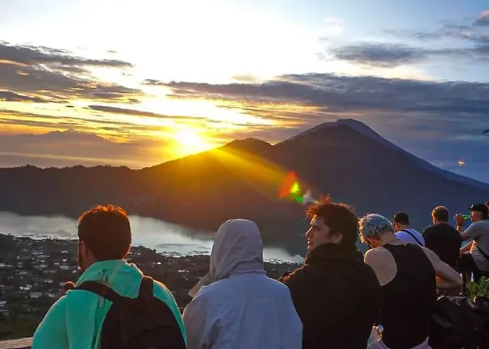 Ayra Batur Sunrise Jeep Bed & Breakfast Kubupenlokan